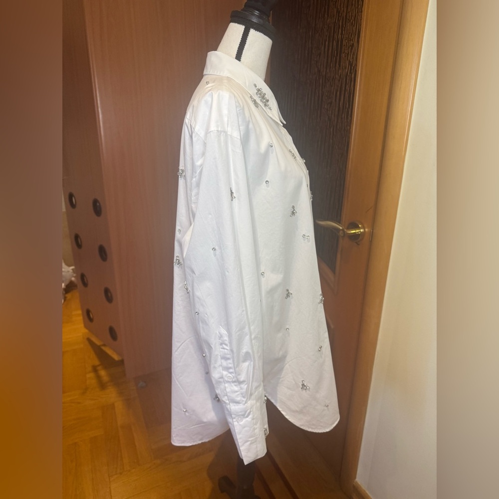Zara White Blouse with Silver Embellishments - Picture 6 of 16